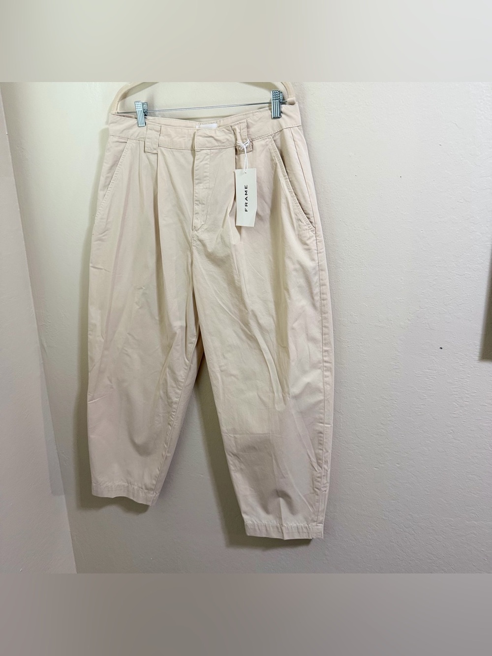 FRAME Fluid Twill Pleated Pants Size 30 NWT Off White Cream Barrel Cotton $280 - Picture 6 of 13
